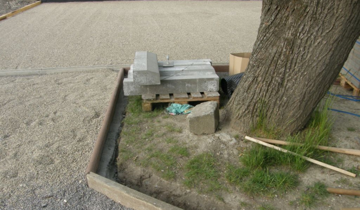 12. fotografia fotogalérie Obnovenie dvora školy a škôlky