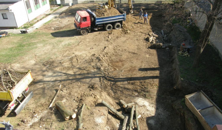 4. fotógaléria fotózás Stavba multifunkčného ihriska