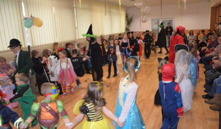 2. fotografia fotogalérie Maškarný ples detí