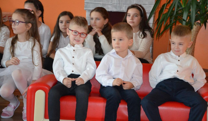 12. fotografia fotogalérie Vianoce v Zš a Mš