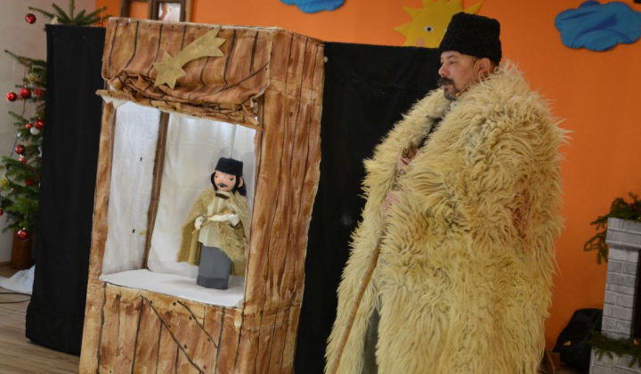 10. fotografia fotogalérie Divadelná scéna v Zš