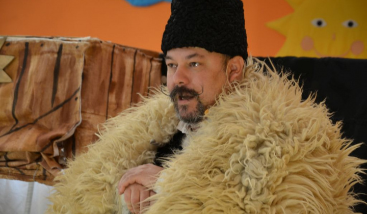 12. fotografia fotogalérie Divadelná scéna v Zš