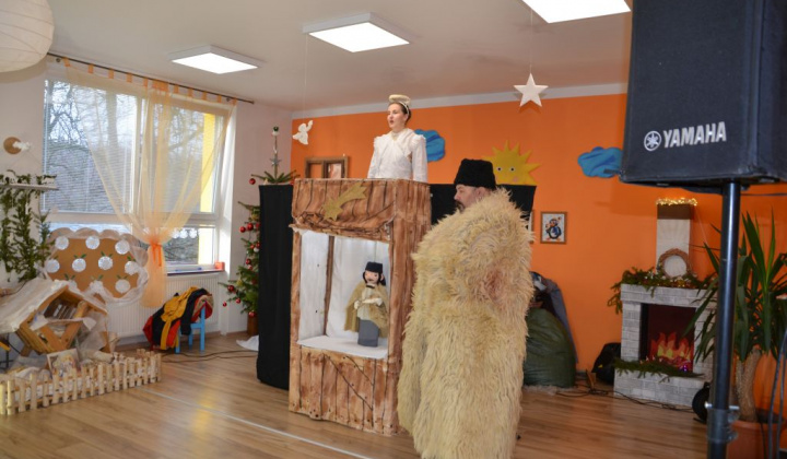 14. fotografia fotogalérie Divadelná scéna v Zš