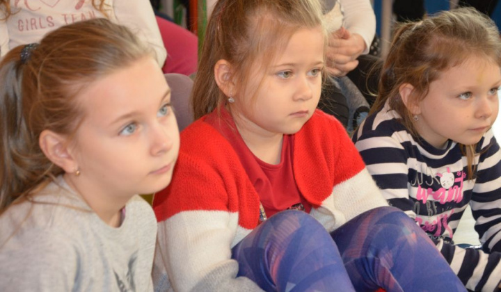 19. fotografia fotogalérie Divadelná scéna v Zš