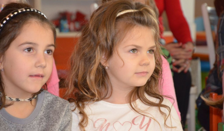 20. fotografia fotogalérie Divadelná scéna v Zš