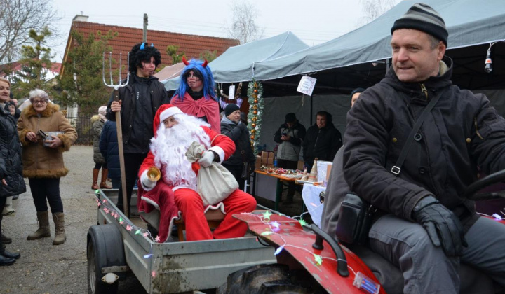 24. fotografia fotogalérie Vianočné trhy a príchod Mikuláša