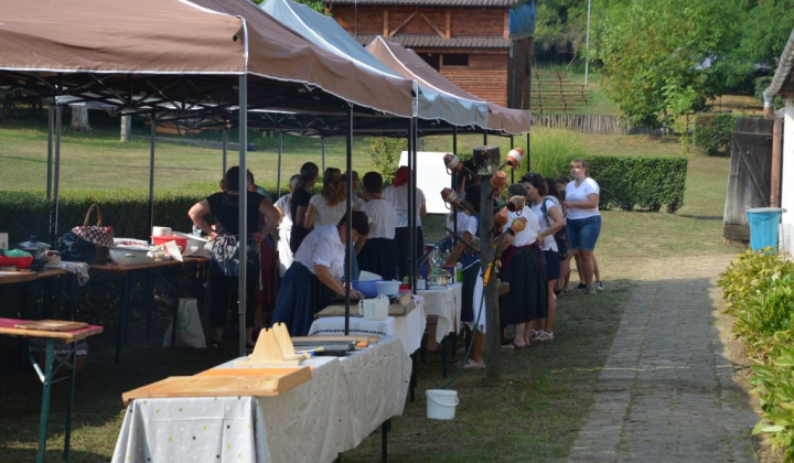 23. fotografia fotogalérie Pečenie v peci - sviatok nového chleba