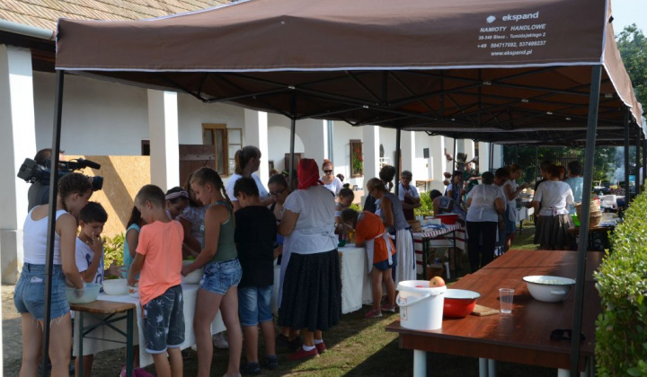 24. fotografia fotogalérie Pečenie v peci - sviatok nového chleba