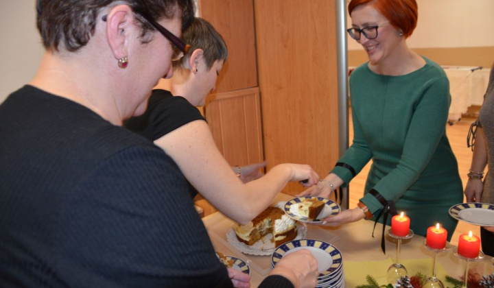 6. fotografia fotogalérie Vianočné posedenie zamestnancov