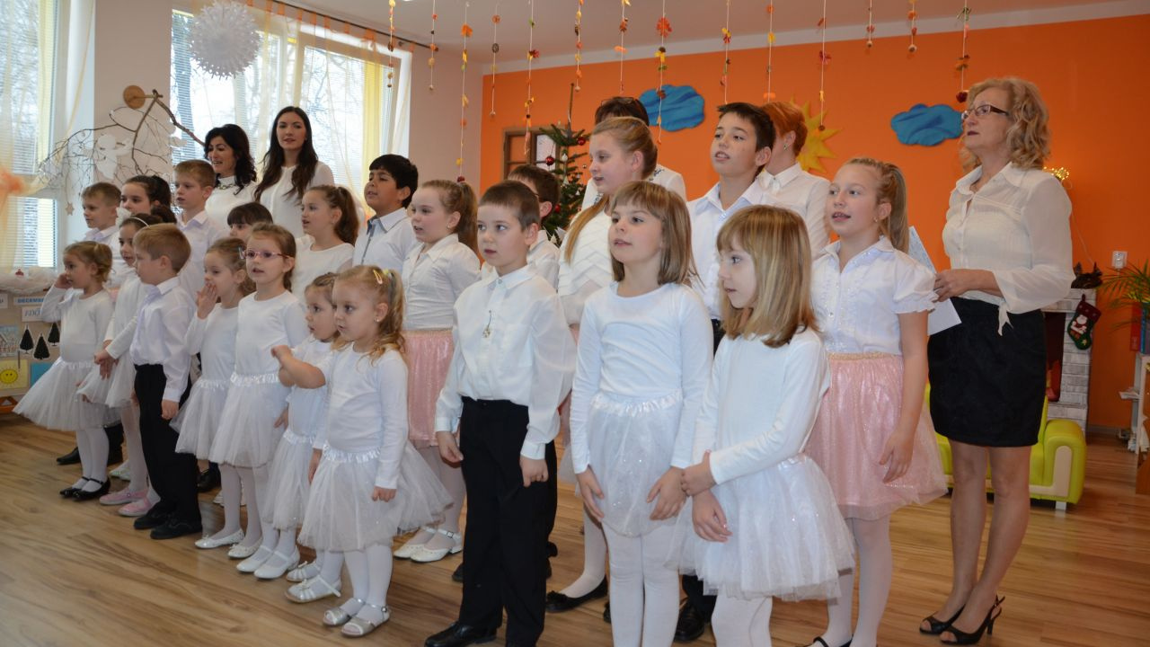 Fotógaléria fotózás Oslava vianoc v škole a škôlke