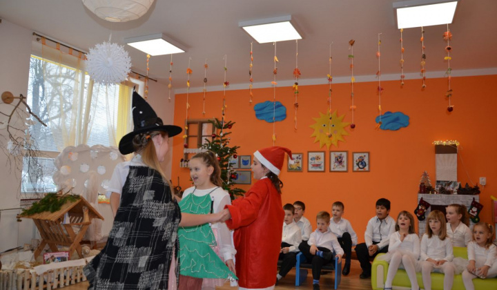 15. fotografia fotogalérie Oslava vianoc v škole a škôlke
