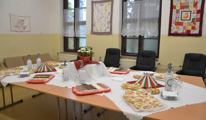 1. fotografia fotogalérie Slávnostné odovzdanie zrekonštruovanej budovy Zš a Mš v Novej Vieske