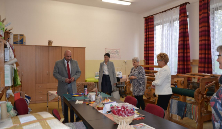 4. fotografia fotogalérie Slávnostné odovzdanie zrekonštruovanej budovy Zš a Mš v Novej Vieske