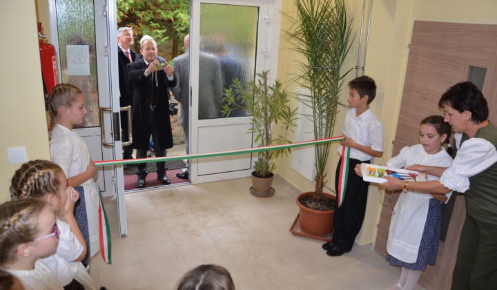 11. fotografia fotogalérie Slávnostné odovzdanie zrekonštruovanej budovy Zš a Mš v Novej Vieske