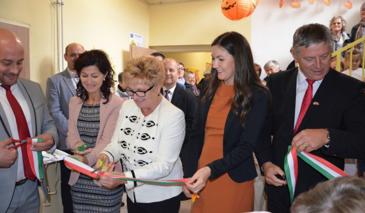 15. fotografia fotogalérie Slávnostné odovzdanie zrekonštruovanej budovy Zš a Mš v Novej Vieske