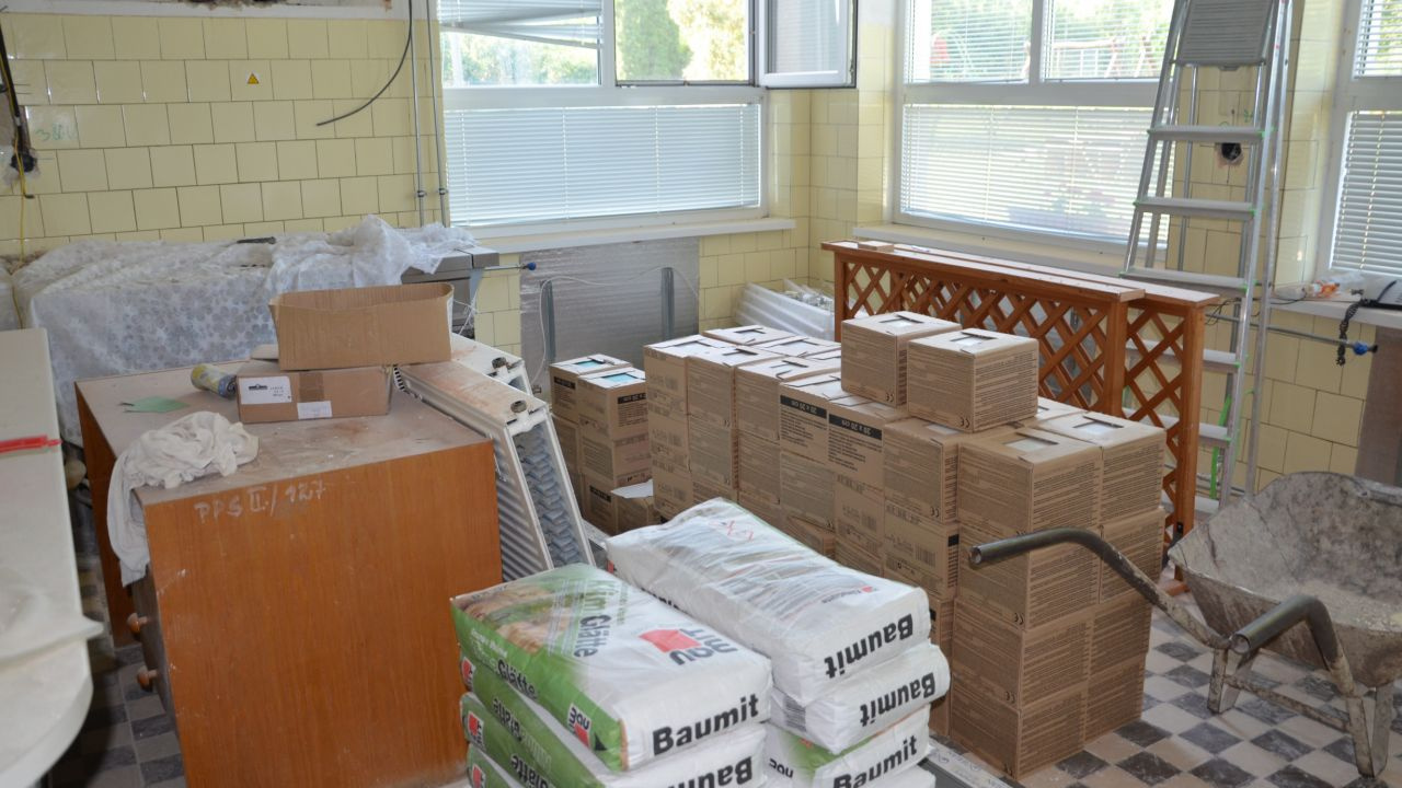 Fotógaléria fotózás Rekonštrukcia budovy miestnej  školy a škôlky