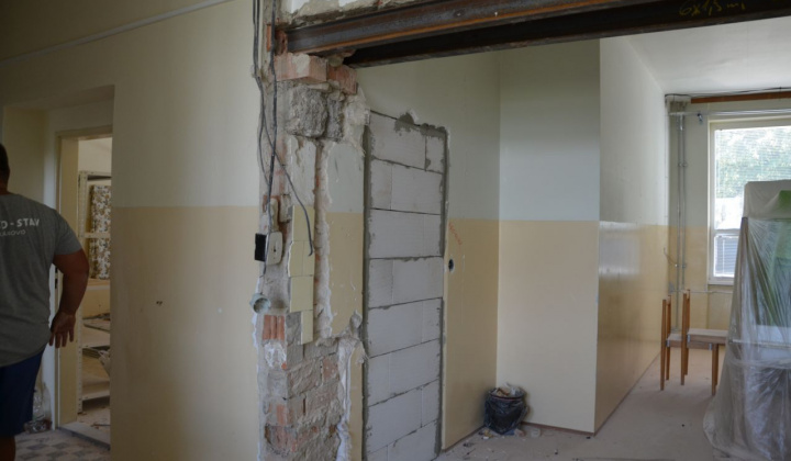 7. fotografia fotogalérie Rekonštrukcia budovy miestnej  školy a škôlky