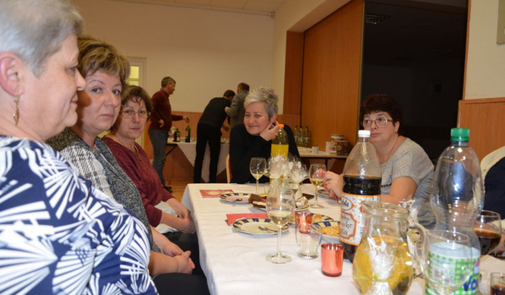 7. fotografia fotogalérie Ukončenie roka - zamestnanci obce