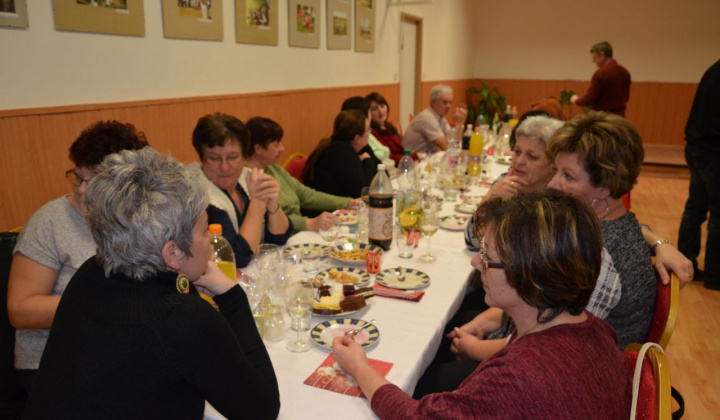 10. fotografia fotogalérie Ukončenie roka - zamestnanci obce