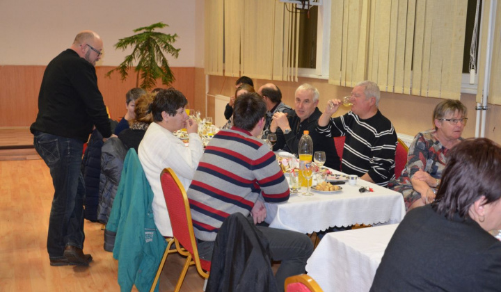 11. fotografia fotogalérie Ukončenie roka - zamestnanci obce