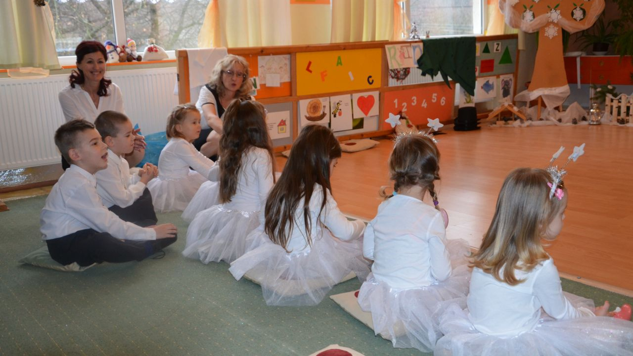 Fotógaléria fotózás Vianočný večierok v základnej škole a škôlke