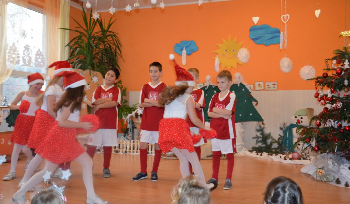 3. fotografia fotogalérie Vianočný večierok v základnej škole a škôlke