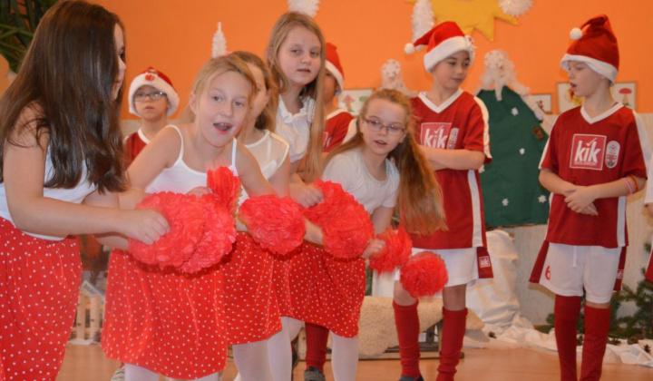 7. fotografia fotogalérie Vianočný večierok v základnej škole a škôlke