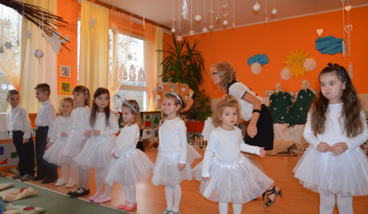 13. fotografia fotogalérie Vianočný večierok v základnej škole a škôlke