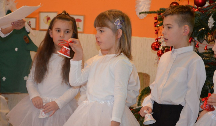 18. fotografia fotogalérie Vianočný večierok v základnej škole a škôlke