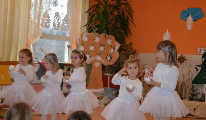 20. fotografia fotogalérie Vianočný večierok v základnej škole a škôlke