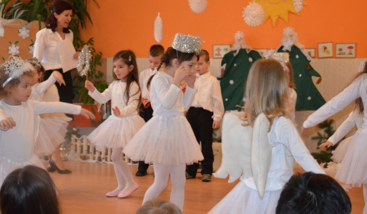 23. fotografia fotogalérie Vianočný večierok v základnej škole a škôlke