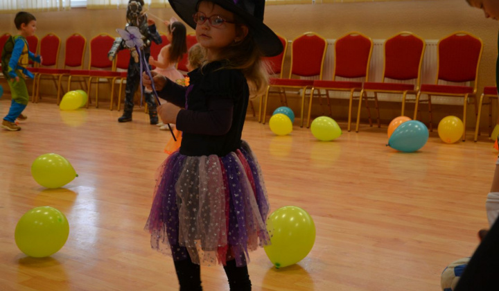 4. fotografia fotogalérie Maškarný ples