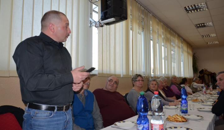 15. fotografia fotogalérie Ukončenie roka - klub dôchodcov