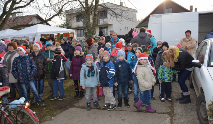 3. fotografia fotogalérie Miestne vianočné trhy a Mikuláš