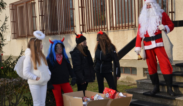 6. fotografia fotogalérie Miestne vianočné trhy a Mikuláš