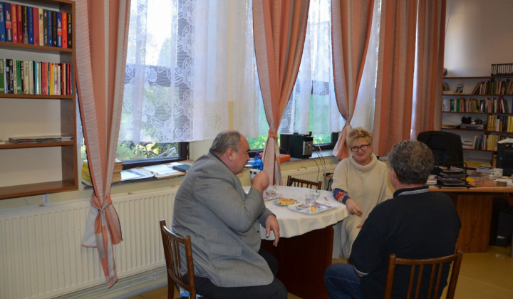 2. fotografia fotogalérie Stretnutie so spisovateľom - Tibor Szomolai