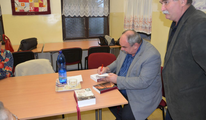 7. fotografia fotogalérie Stretnutie so spisovateľom - Tibor Szomolai