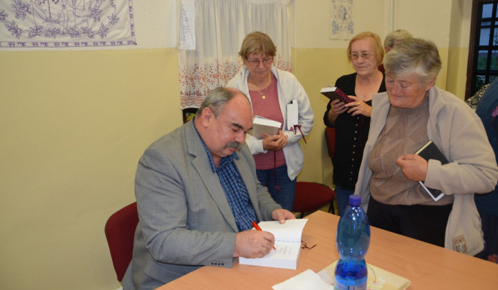 15. fotografia fotogalérie Stretnutie so spisovateľom - Tibor Szomolai