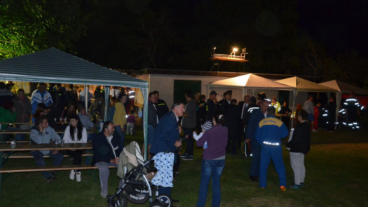 Fotógaléria fotózás Nočná súťaž dobrovoľných hasičov v Novej Vieske