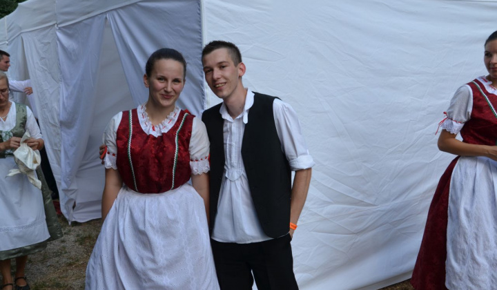 4. fotografia fotogalérie Vystúpenie našich tanečných súborov na Vínnom festivale v Strekove