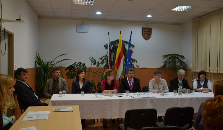 3. fotografia fotogalérie Ustanovujúce zasadnutie