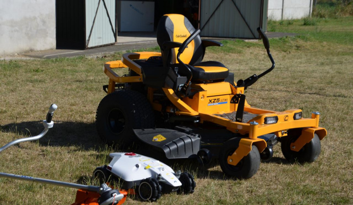 8. fotografia fotogalérie Projekty / Obstaranie techniky na údržbu verejných priestranstiev - foto