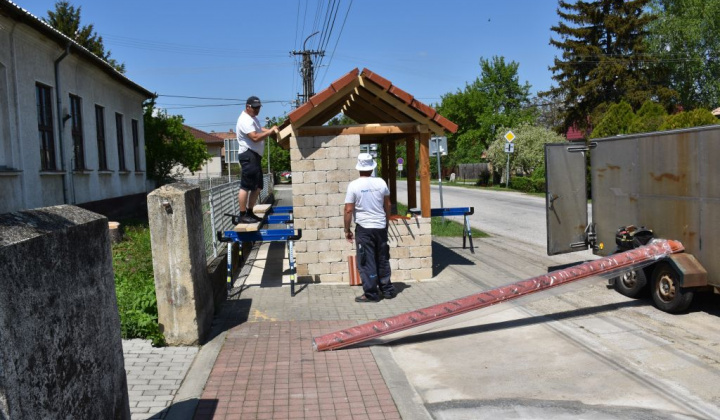 19. fotógaléria fotózás Projekty / Rekonštrukcia autobusových zastávok - foto