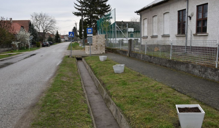 27. fotógaléria fotózás Projekty / Rekonštrukcia autobusových zastávok - foto