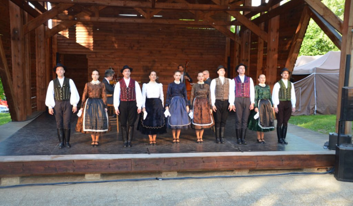 5. fotografia fotogalérie Ifjú Szivek - Kakukktojás II.