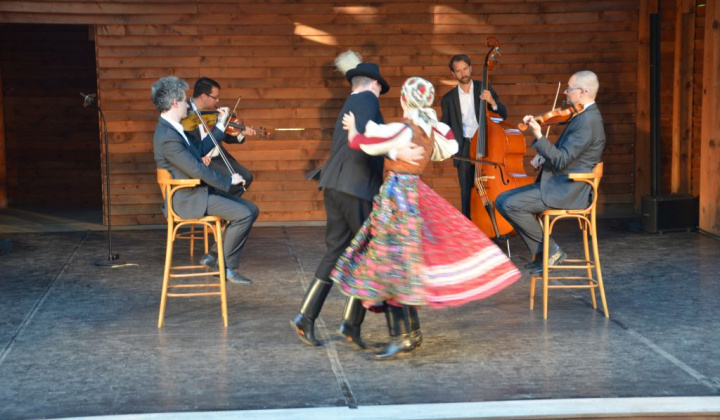 21. fotografia fotogalérie Ifjú Szivek - Kakukktojás II.