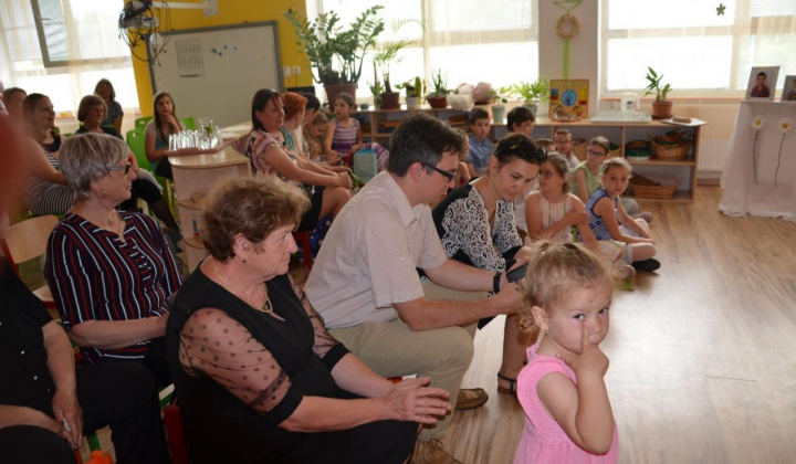 15. fotografia fotogalérie Rozlúčka so škôlkou