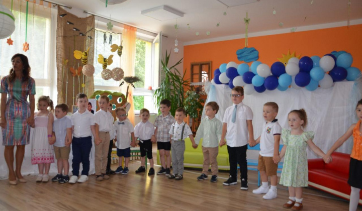 17. fotografia fotogalérie Rozlúčka so škôlkou