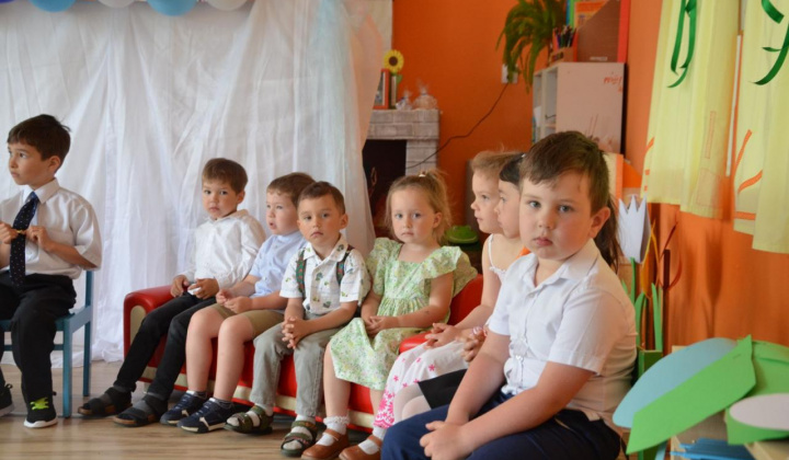 21. fotografia fotogalérie Rozlúčka so škôlkou