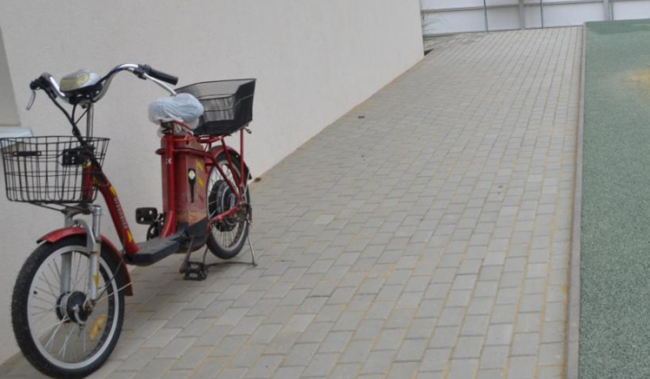 7. fotografia fotogalérie Rekonštrukcia chodníka pri budove Humanity